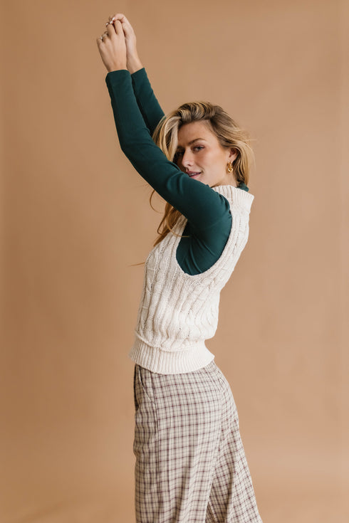 Snow Bunny Knit Vest// Ivory